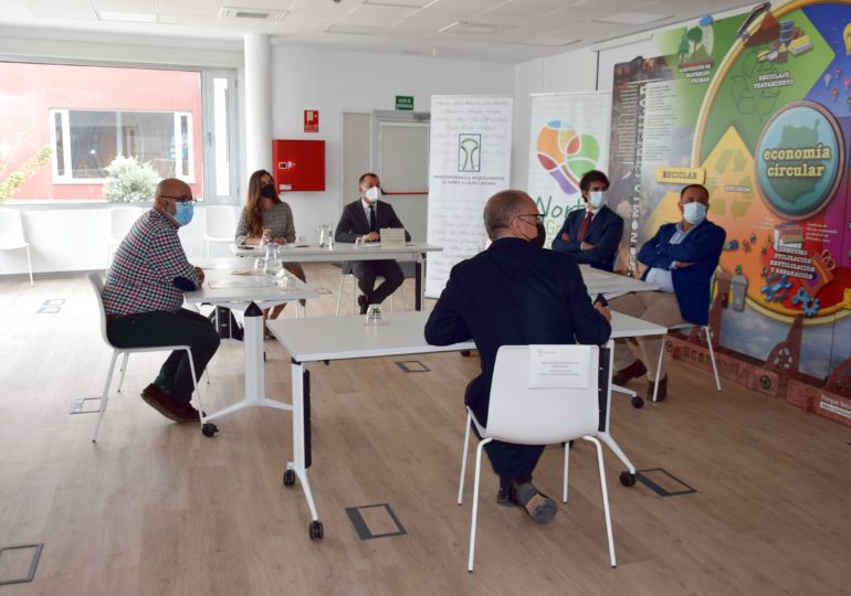 EL PRESIDENTE DE LA ZEC VISITA EL PARQUE    TECNOLÓGICO DEL NORTE